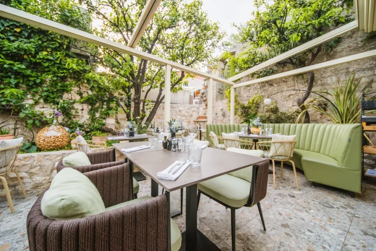 Elegant outdoor dining area at Paradise Garden Hvar